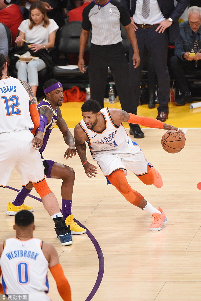 场面不占优 场面不占优